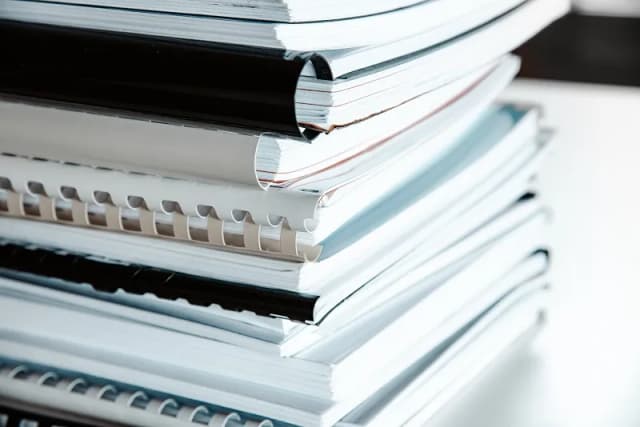 Czy drukować pracę dyplomową dwustronnie czy jednostronnie? Ważne wybory Czy drukować pracę dyplomową dwustronnie czy jednostronnie? Ważne wybory